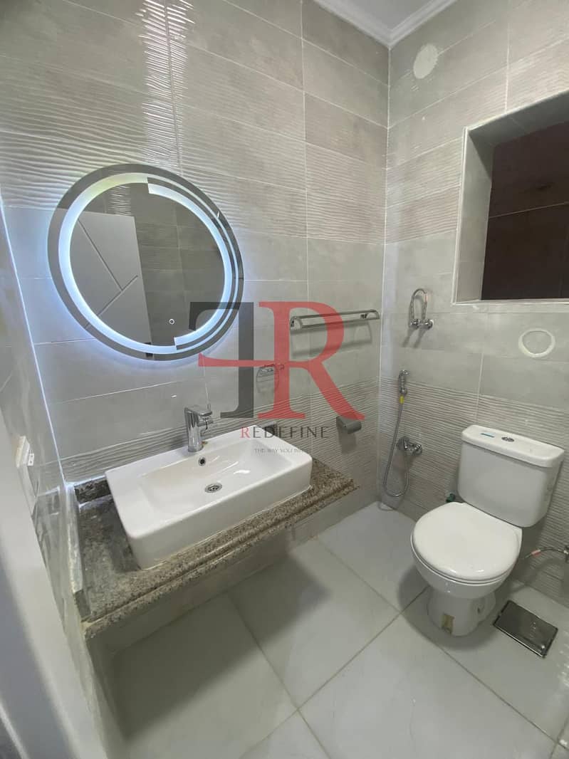 6 WhatsApp Image 2026-01-08 at 12.39. 05 PM. jpeg