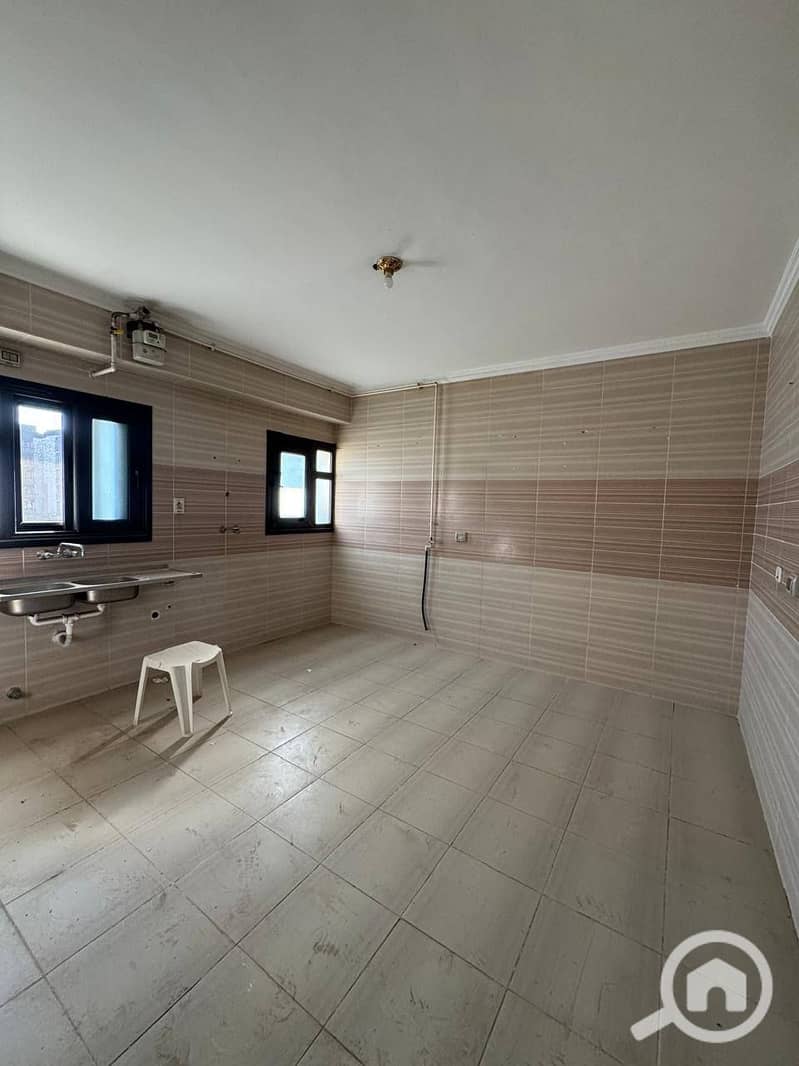 9 604942699_1580507746359868_8724490505937746003_n. jpg