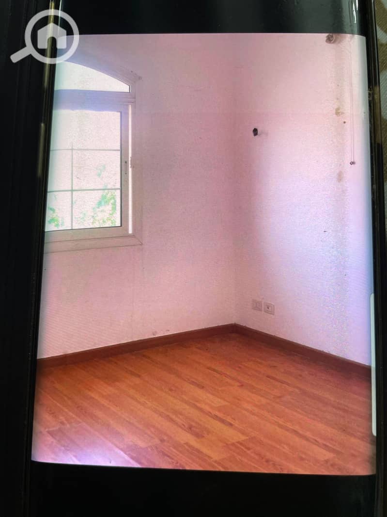 8 89872fd2-e9ce-4c05-acae-426408e4229e. jpg