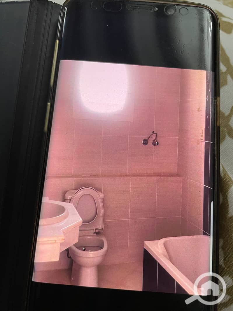 20 b8424f0f-6d00-4755-993e-b637553a2c6b. jpg