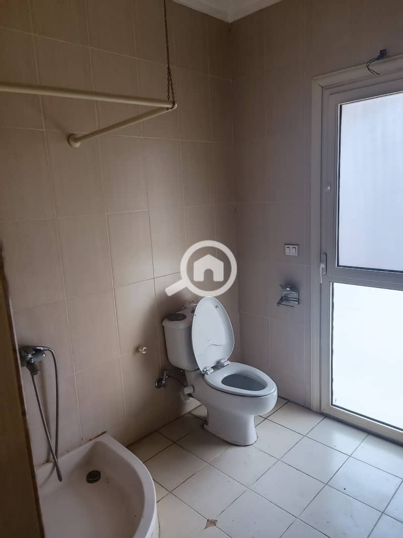 4 c3b8c031-b37c-4bf0-910a-5143f3dfef5a. jpg