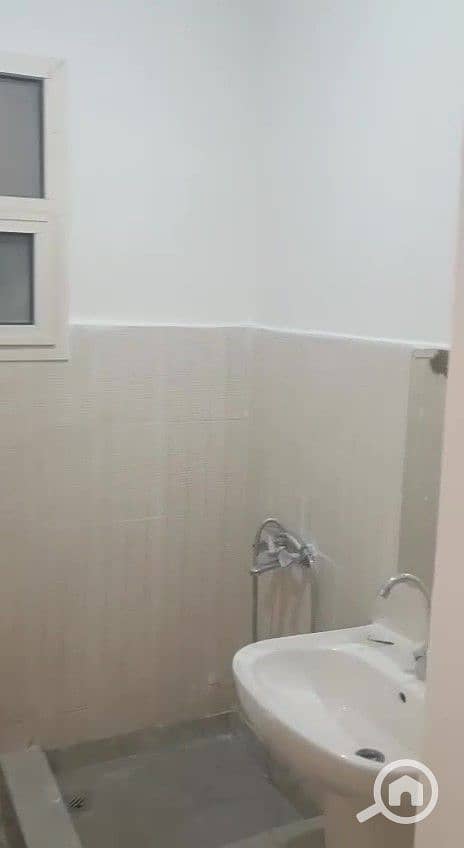 5 WhatsApp Video 2026-01-08 at 1.15. 53 PM - frame at 0m20s. jpg