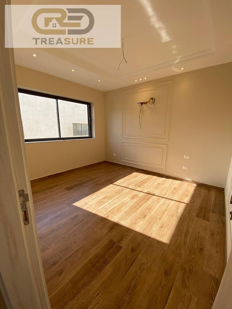 4 WhatsApp Image 2026-01-08 at 12.02. 44 PM (1). jpeg