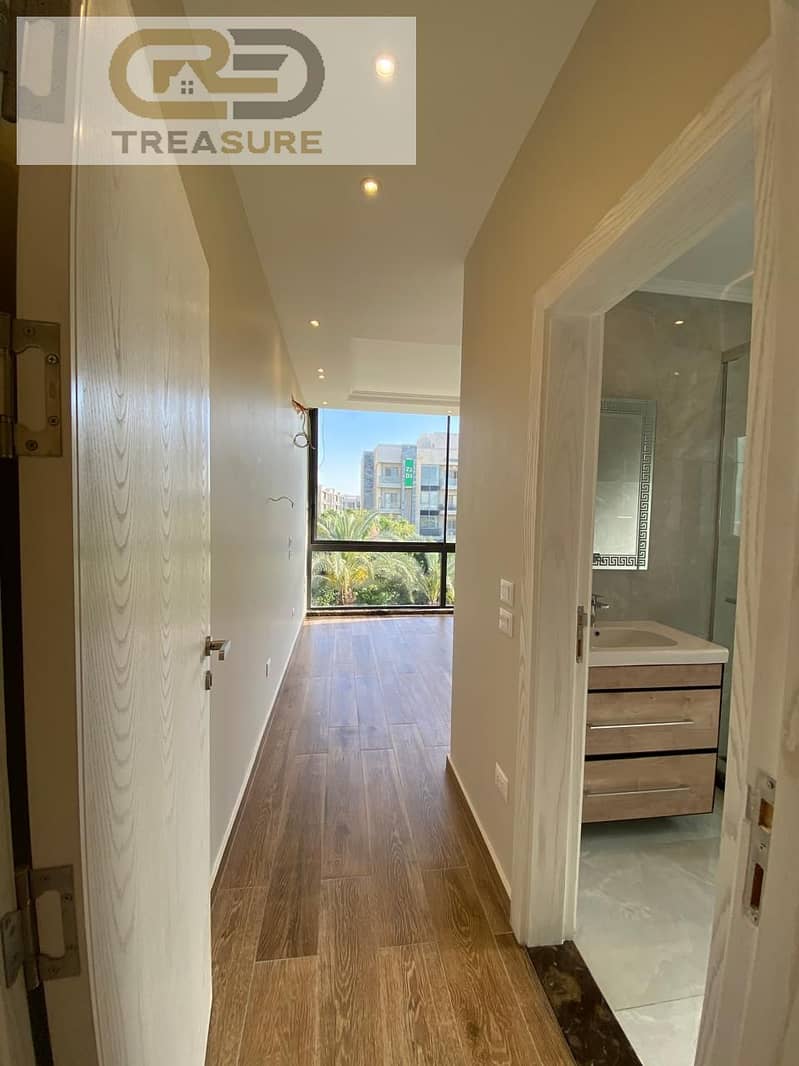 9 WhatsApp Image 2026-01-08 at 12.02. 47 PM (1). jpeg