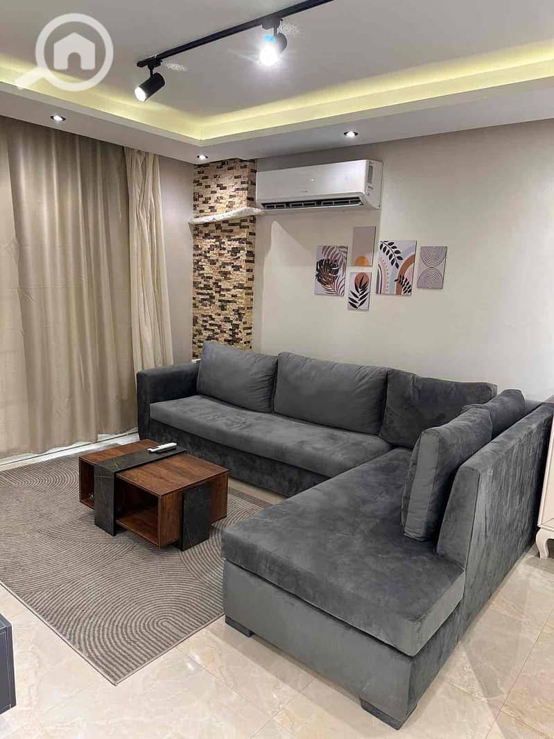 2 5eb24671-8717-4a51-9957-69cc318ef258. jpg