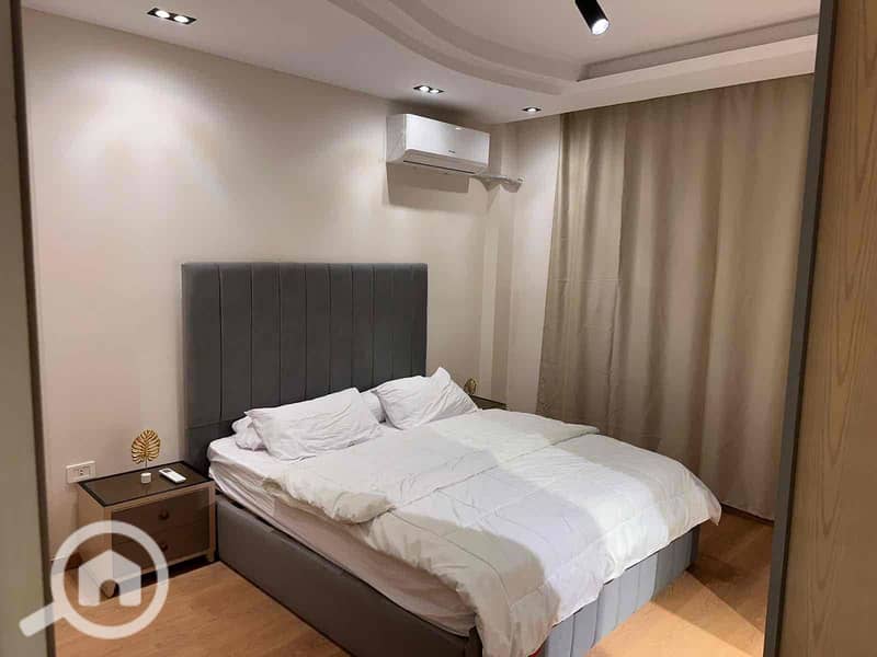 9 77b7bbad-7909-4acc-b984-f349d7629196. jpg