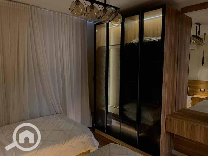 7 e340b655-86f3-4322-989c-884ca2b459b0. jpg