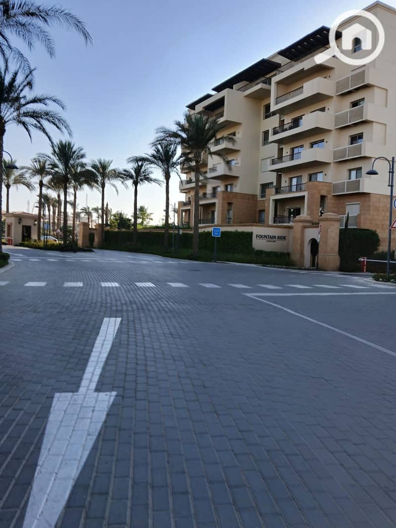 4 1d81e7de-d0b4-4e5e-8b4d-1f32702a57c4. jpg