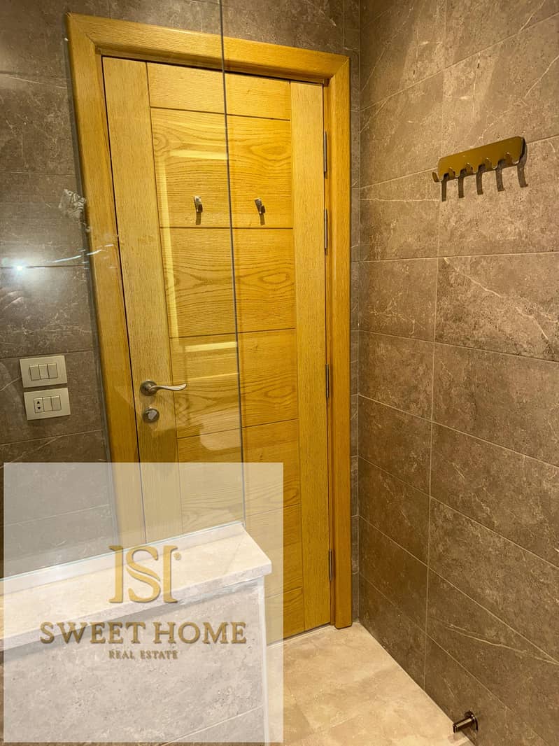 12 WhatsApp Image 2026-01-07 at 22.54. 13 (3). jpeg