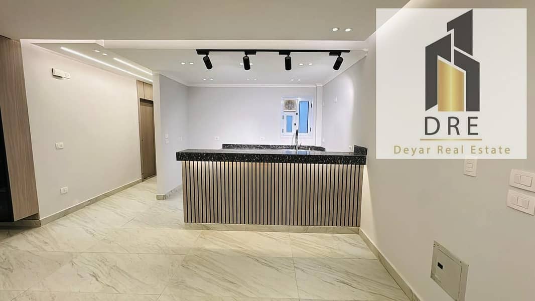 11 584073bd-f217-477d-836d-2acfc5b668d3. jpg