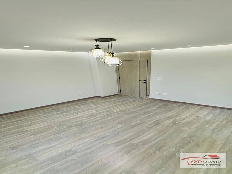 6 WhatsApp Image 2026-01-07 at 2.14. 40 PM (4)_800x600. jpg