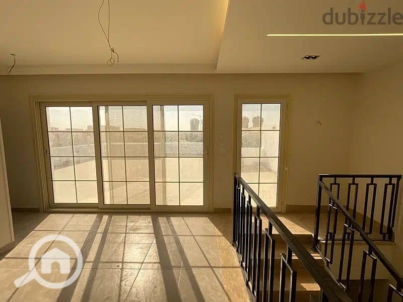 16 87141766-800x600. jpeg