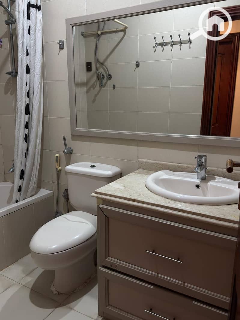 5 f34cbd13-b7b4-4a2a-897a-27ca1fc6b9ca. jpg