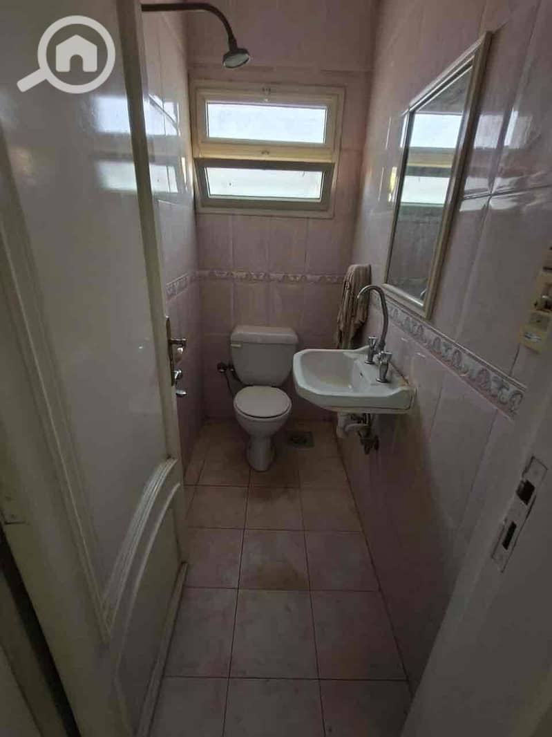 8 de53d08d-146f-4344-b8bb-1f465f853bcd. jpg