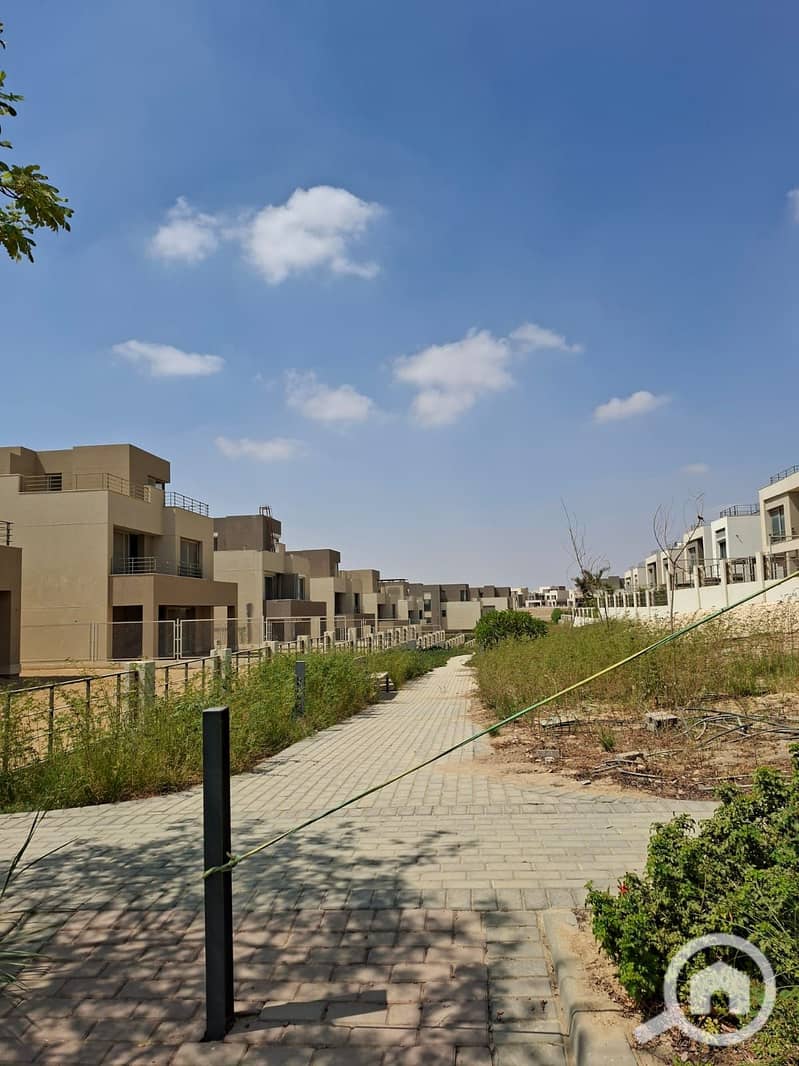 9 WhatsApp Image 2026-01-04 at 22.52. 05 (2). jpeg