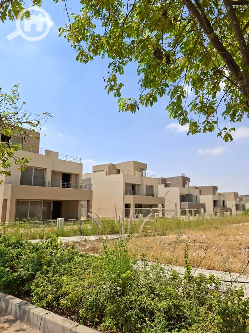 12 WhatsApp Image 2026-01-04 at 22.52. 47 (1). jpeg