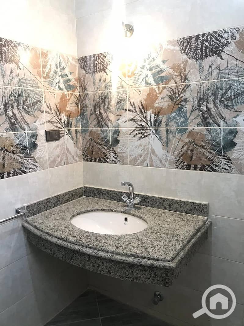 9 214724829_1008181179974131_2514117253221405568_n. jpg