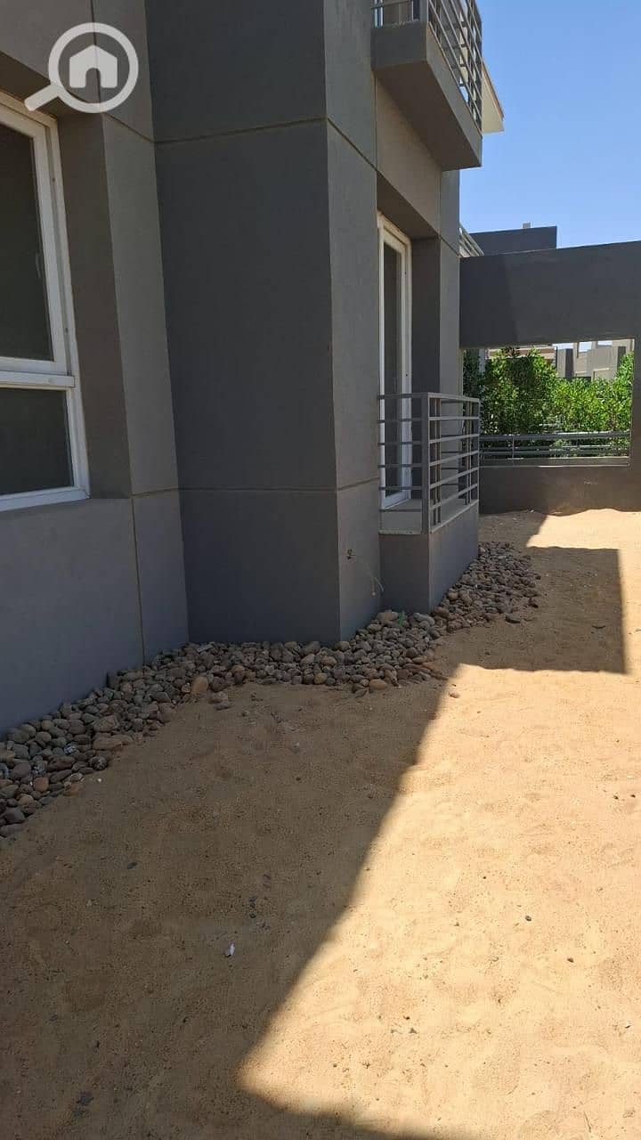 6 35d54b07-9d40-4c97-873a-45259cad6861. jpg