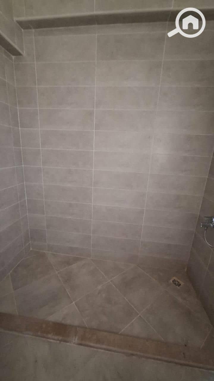 10 cc62d7f5-c1a4-45d6-99b8-93fc3c9b174e. jpg