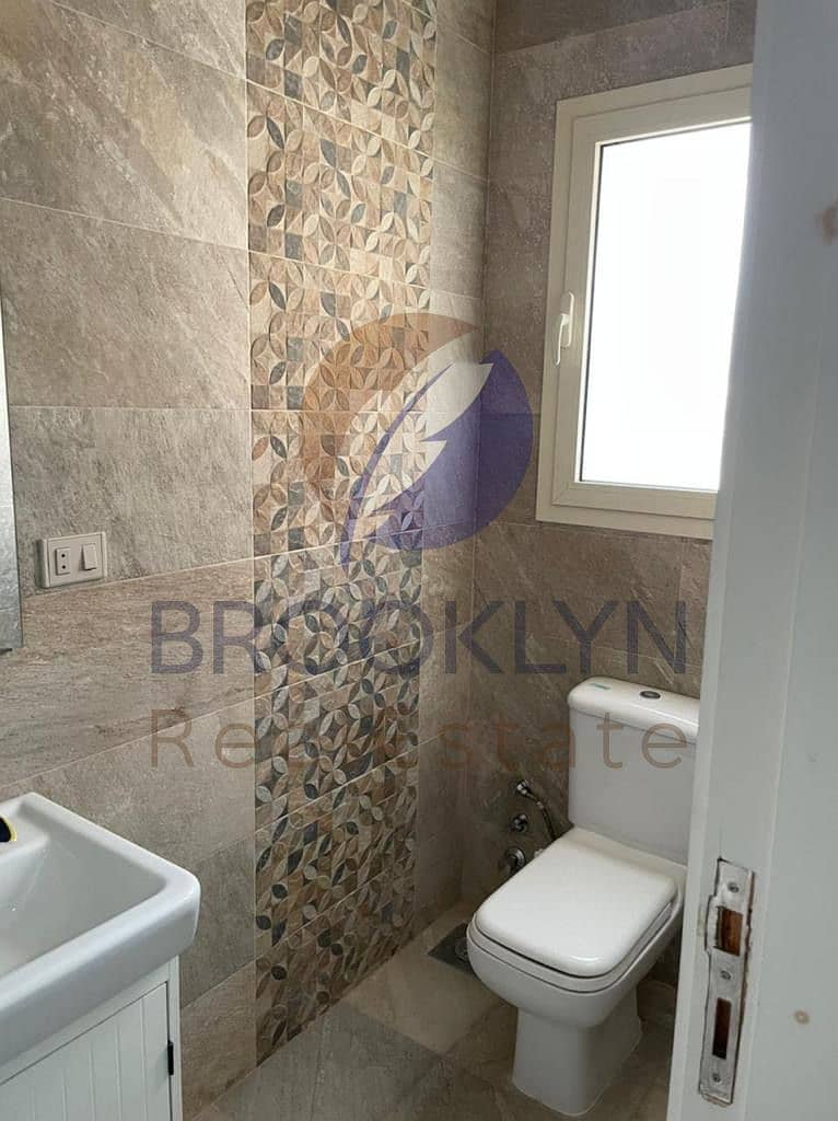 5 948748ab-0e8c-43d7-98e5-97663e085f1b. jpeg