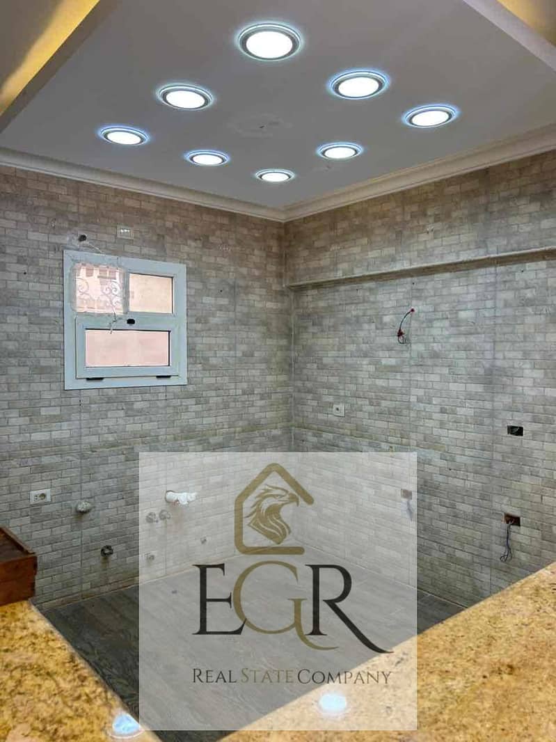 8 e08f7d04-2a31-455a-96c4-da487f14896b. jpg