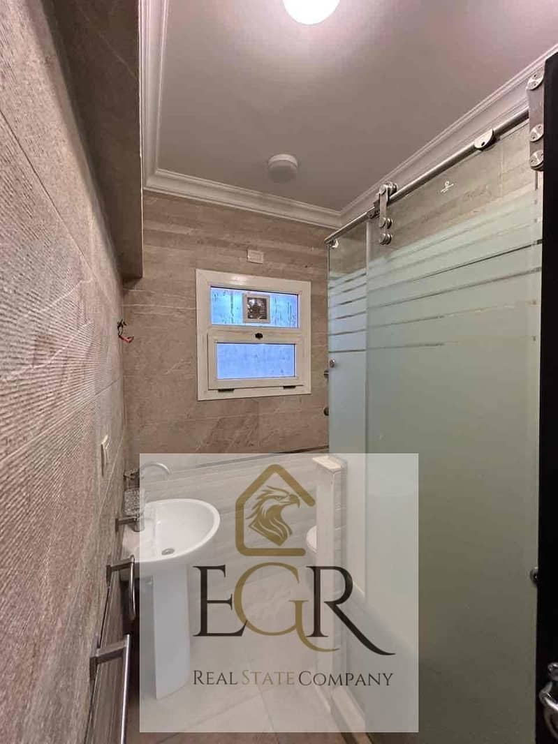 9 b22f07c4-3d95-4bf0-945e-7fb43a3168e4. jpg