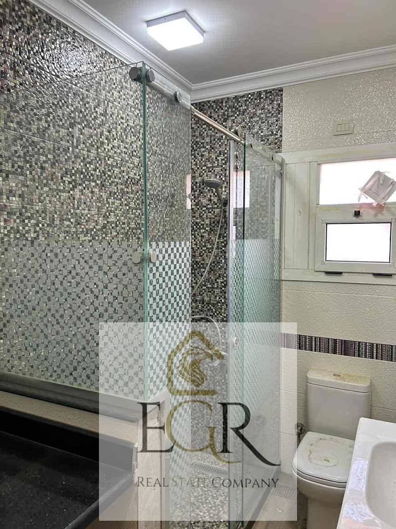 10 2597a28c-e901-4c80-9400-f3c41a340393. jpg