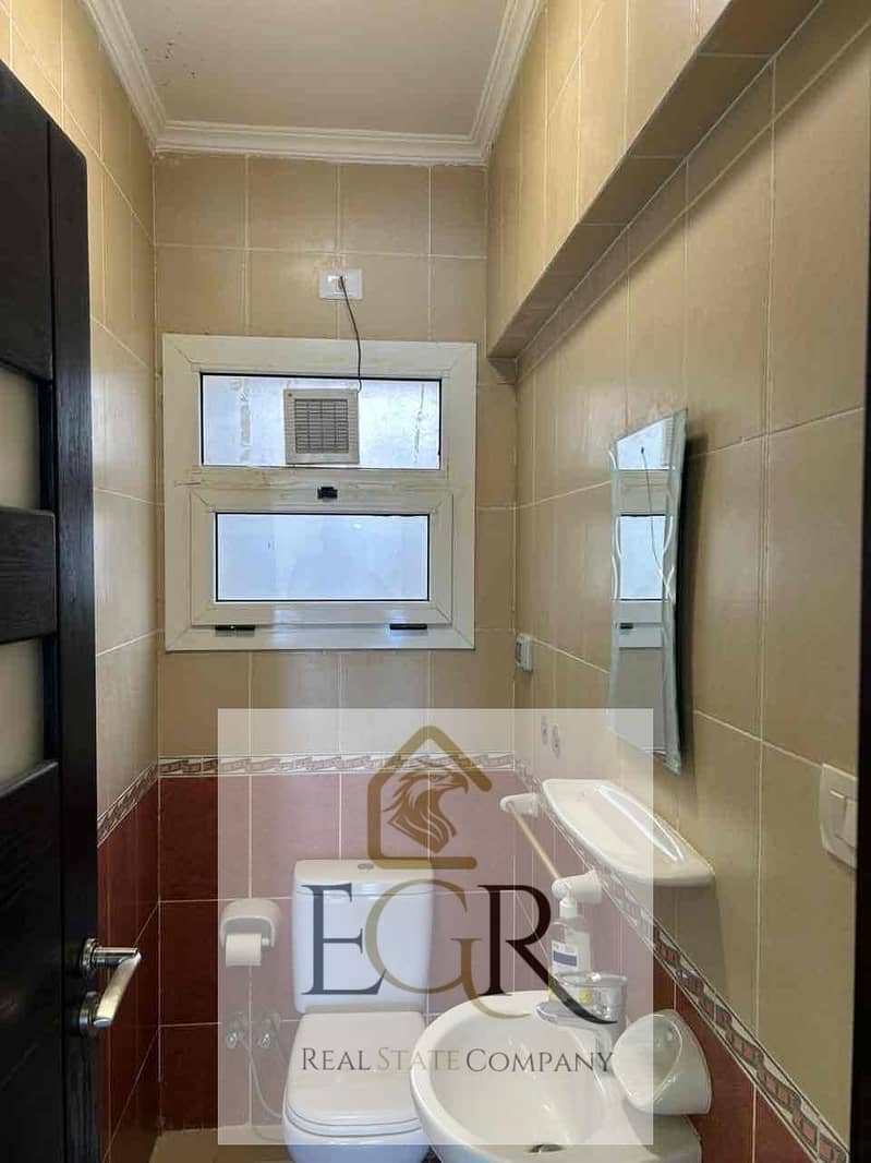 11 8f07f310-2e1e-469e-a3de-17dd68b39422. jpg