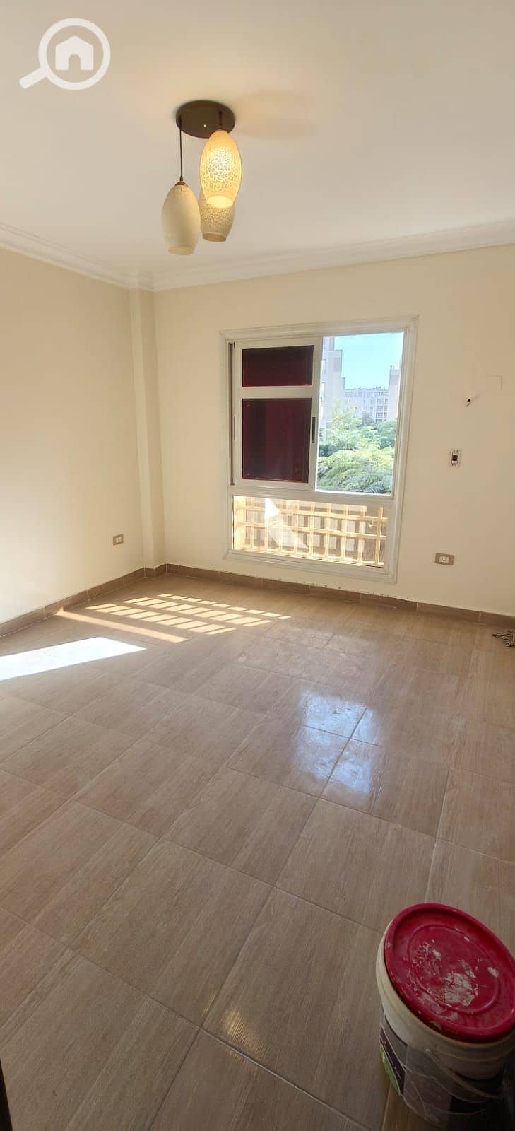 10 b63c8cdf-5d43-41d3-bad3-6470c942f530. jpg