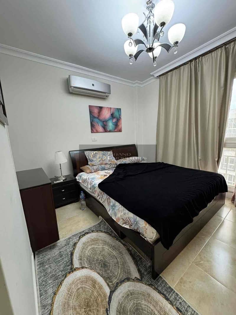 4 499f4a2d-d806-41a2-b9dc-587eacb6cce4. jpg