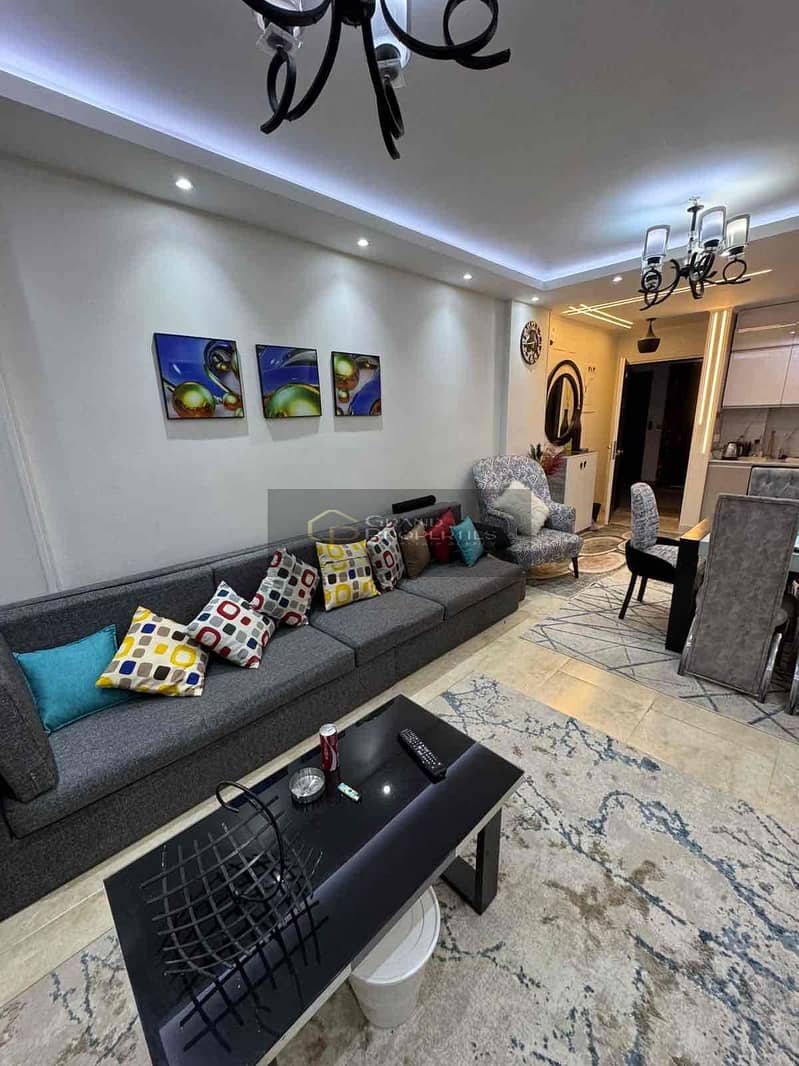 7 c4ed53c7-99cb-448b-808b-feaf537a1feb. jpg