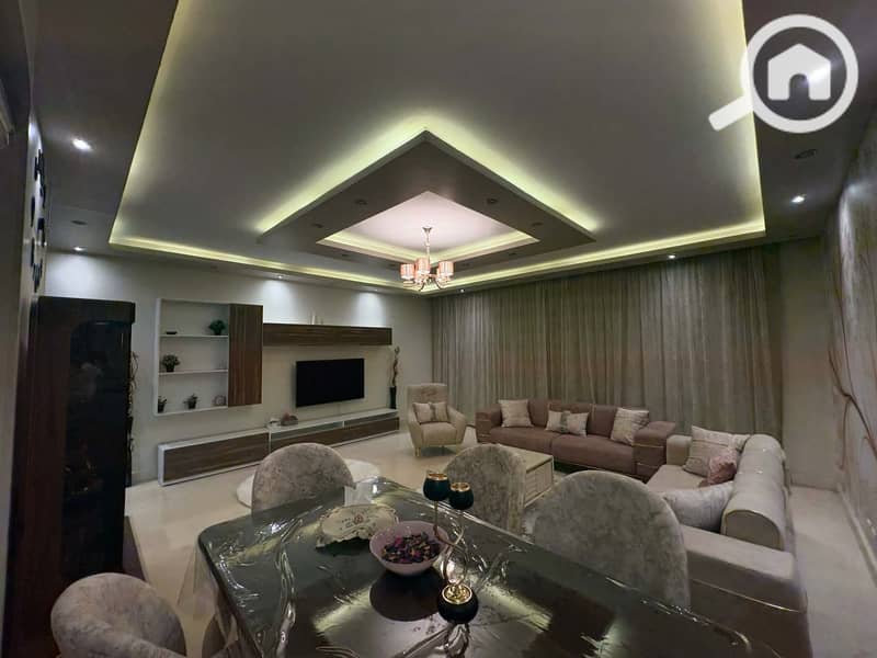 4 23dfe50c-d888-45bd-bf5b-a8af3da41559. jpg