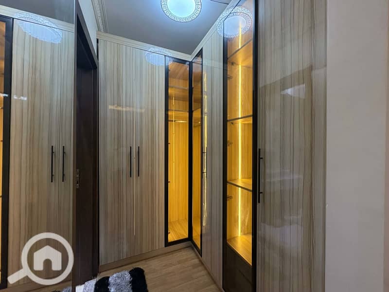 13 197d69bb-256f-42ac-9c7c-82480a3096a3. jpg