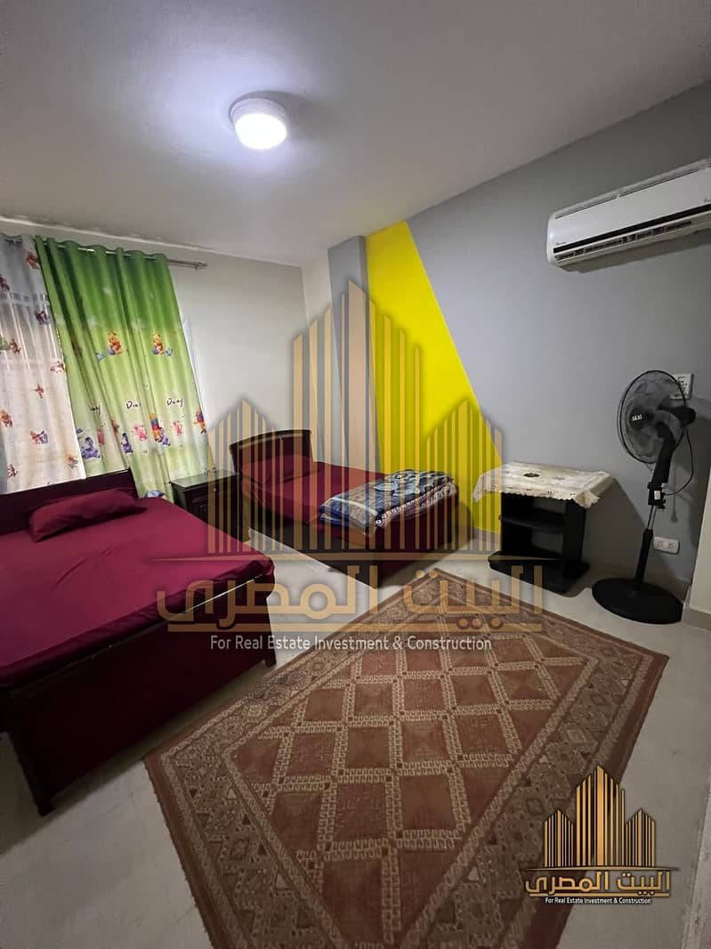 4 b8c6b757-b23f-4d11-b88f-913cfccb30ad. jpg