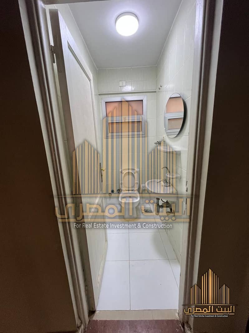 6 108004a4-9da4-4b9a-8626-e6c82a96a402. jpg