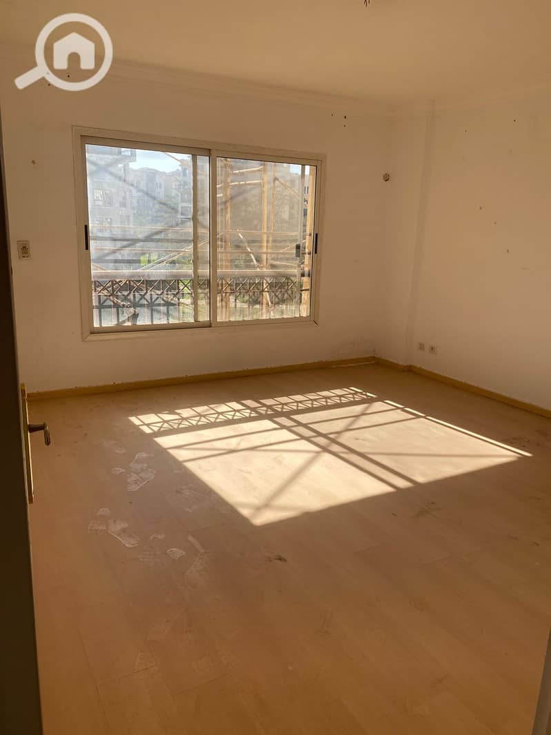 10 a26f2128-ba63-4c49-b83c-4a18150c1051. jpg