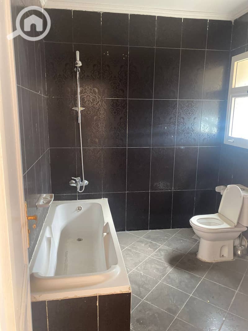 15 f63a2011-e224-42ce-9d0c-dde1a6a3d869. jpg