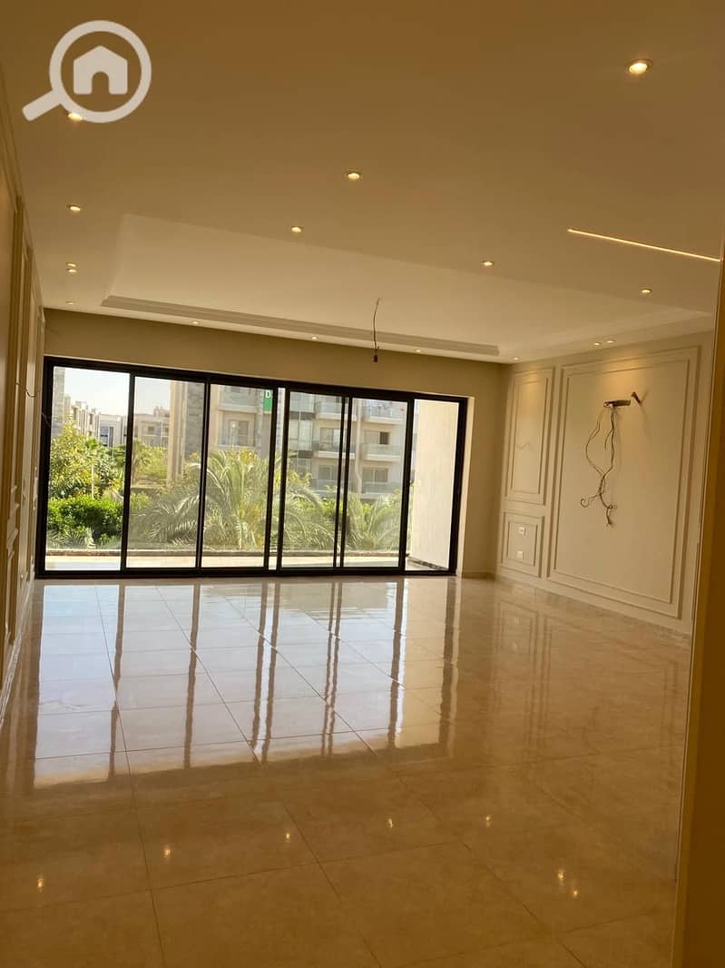 2 340b7295-b685-4cd6-bfa4-17bf1cd08287. jpeg