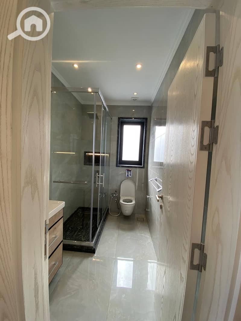 7 f364d8c4-2845-4e80-a1f0-135e3acfde59. jpeg