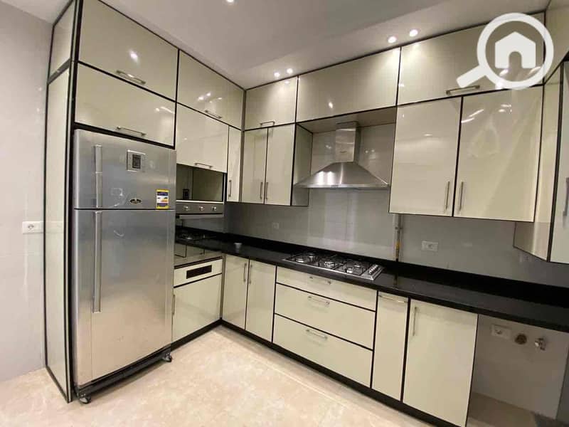 21 7b167ba8-ebf1-4b87-9d12-14e720864c1e. jpg