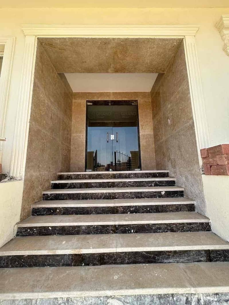 4 88445eff-6da5-4f6b-9446-43fef7b12309. jpg