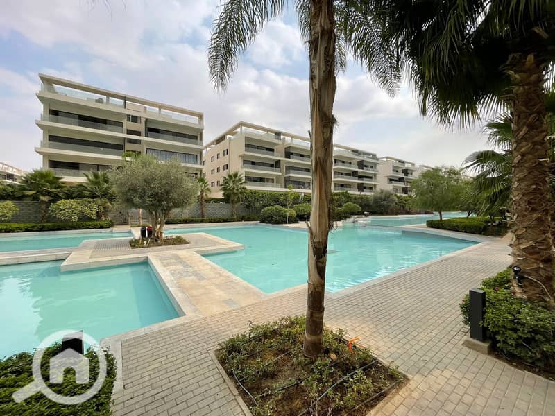 2 de97c1a7-c11b-4961-bb3e-bd9ba920efce. jpg