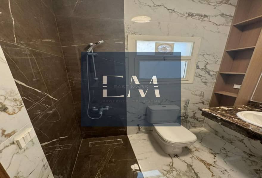 8 7323318c-aeb4-4b6f-82da-0a8324a642a4. jpg