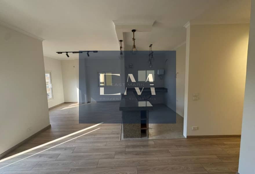 9 61645525-bede-4ec3-9682-6117d1a5c30b. jpg