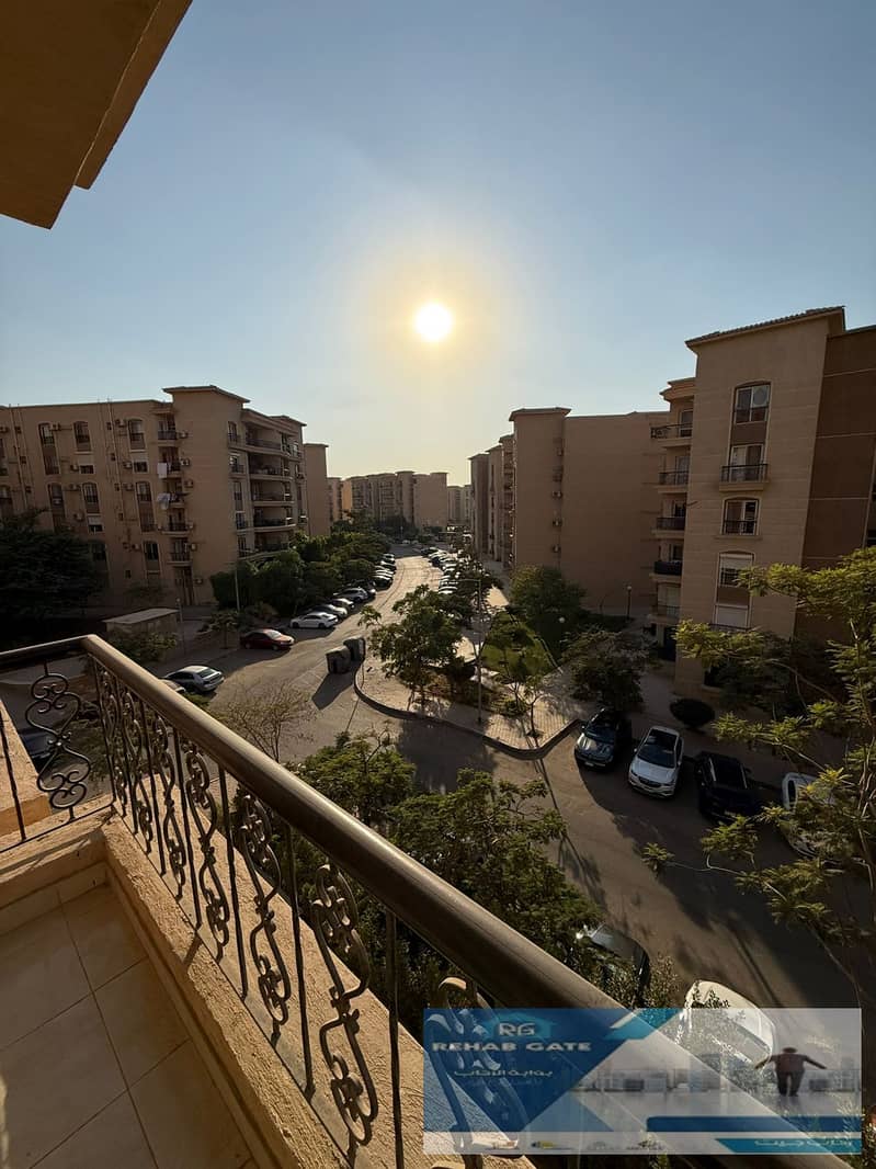 9 14492317-e9a6-4fcb-b5bc-2d148c1fb1b2. jpg