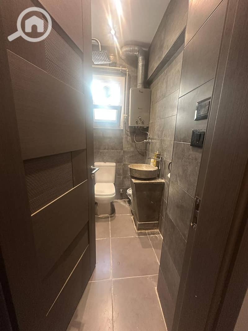 8 672fb706-4a95-42f4-9a78-98ae92c67239. jpeg