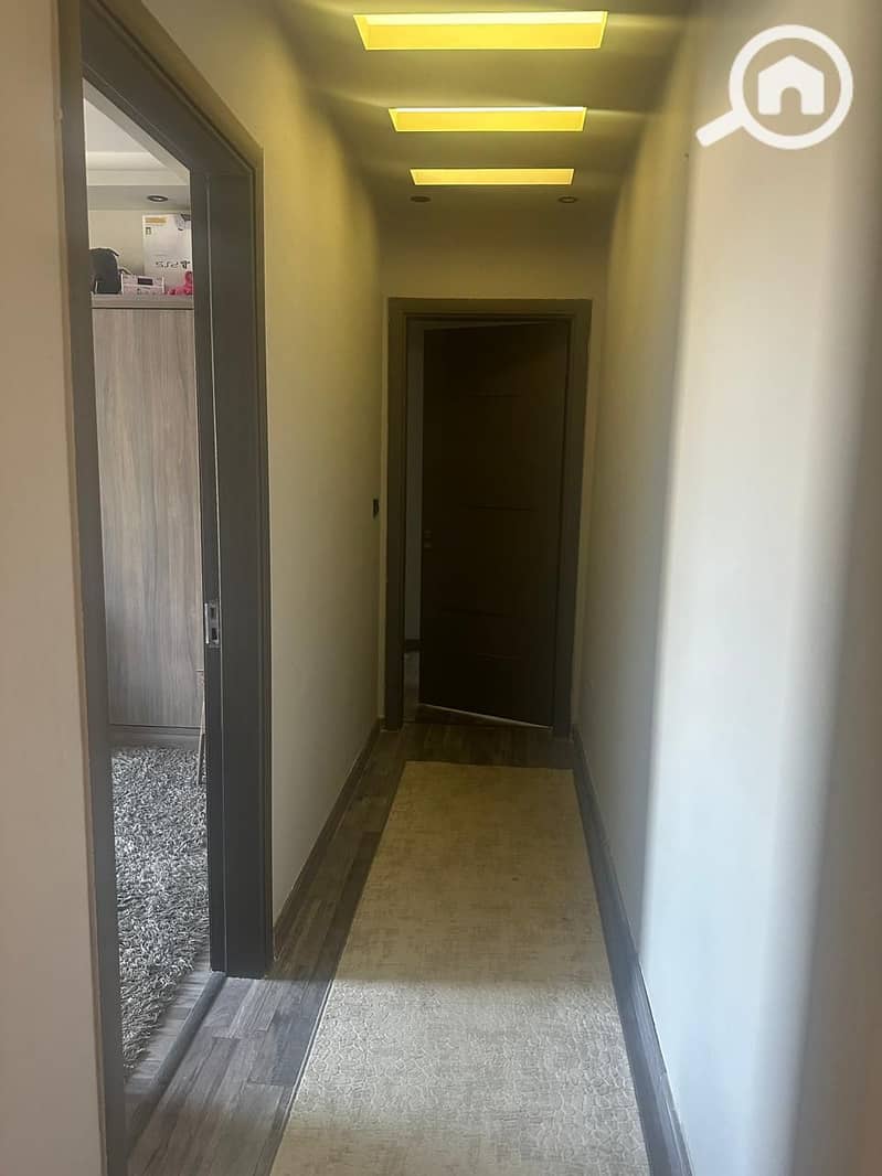 10 e509226c-1572-4a64-929a-b3e67244d081. jpeg