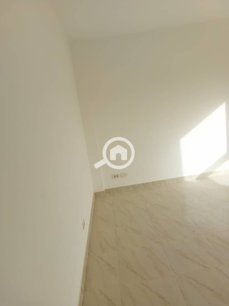 10 WhatsApp Image 2024-12-05 at 3.03. 27 PM. jpeg