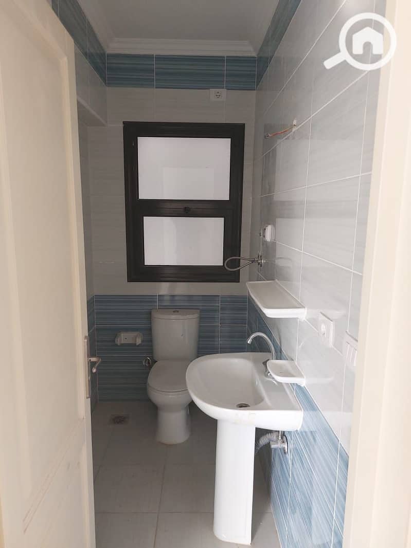 25 WhatsApp Image 2025-03-28 at 6.21. 00 AM (1). jpeg