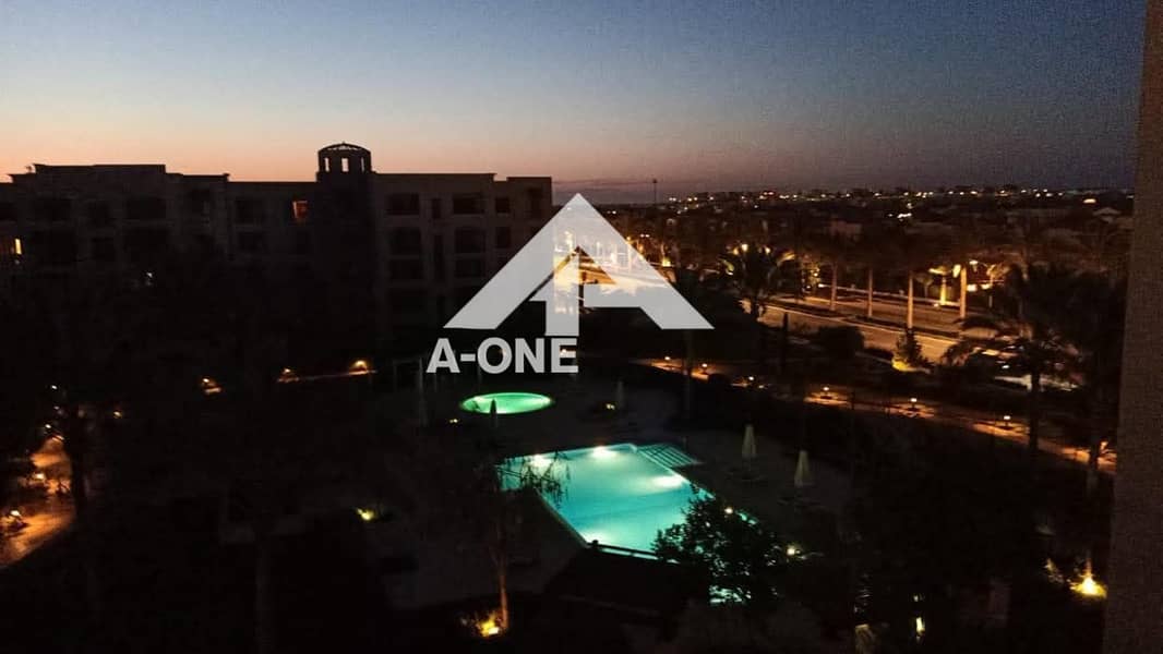 6 930c2c4b-4f76-42b3-87bd-bcdf7710c60c. jpg